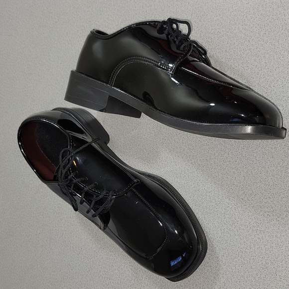 Gateway Patent Tuxedo - Dress Shoes -Size 10 WW - Picture 3 of 7